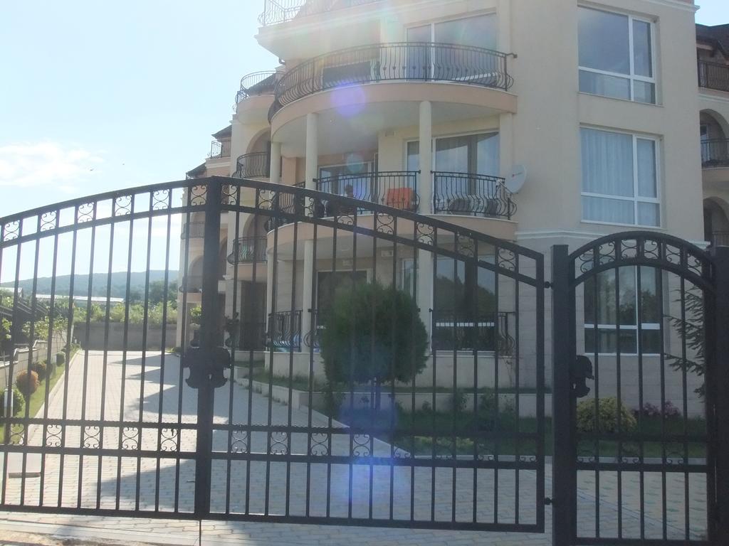 South Beach Apartments Obzor Εξωτερικό φωτογραφία